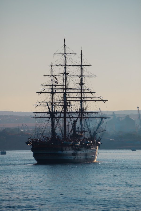 Quelles conditions préalables remplir avant de pouvoir louer un voilier en Bretagne ?